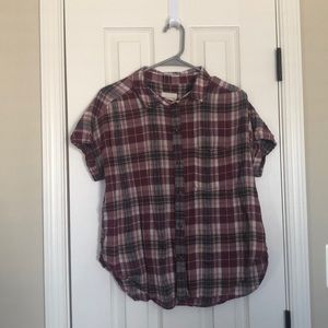 burgundy plaid tee